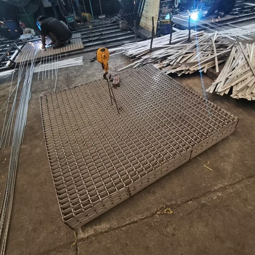 從工業(yè)到藝術(shù)，鋼格柵正在成為設(shè)計(jì)師的新寵