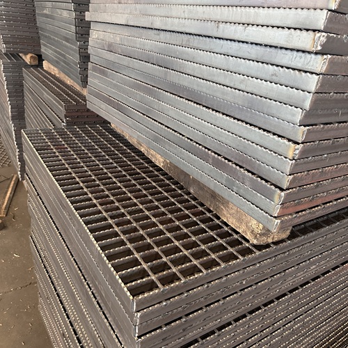 從工具到美學(xué)鋼格板的華麗轉(zhuǎn)身之路